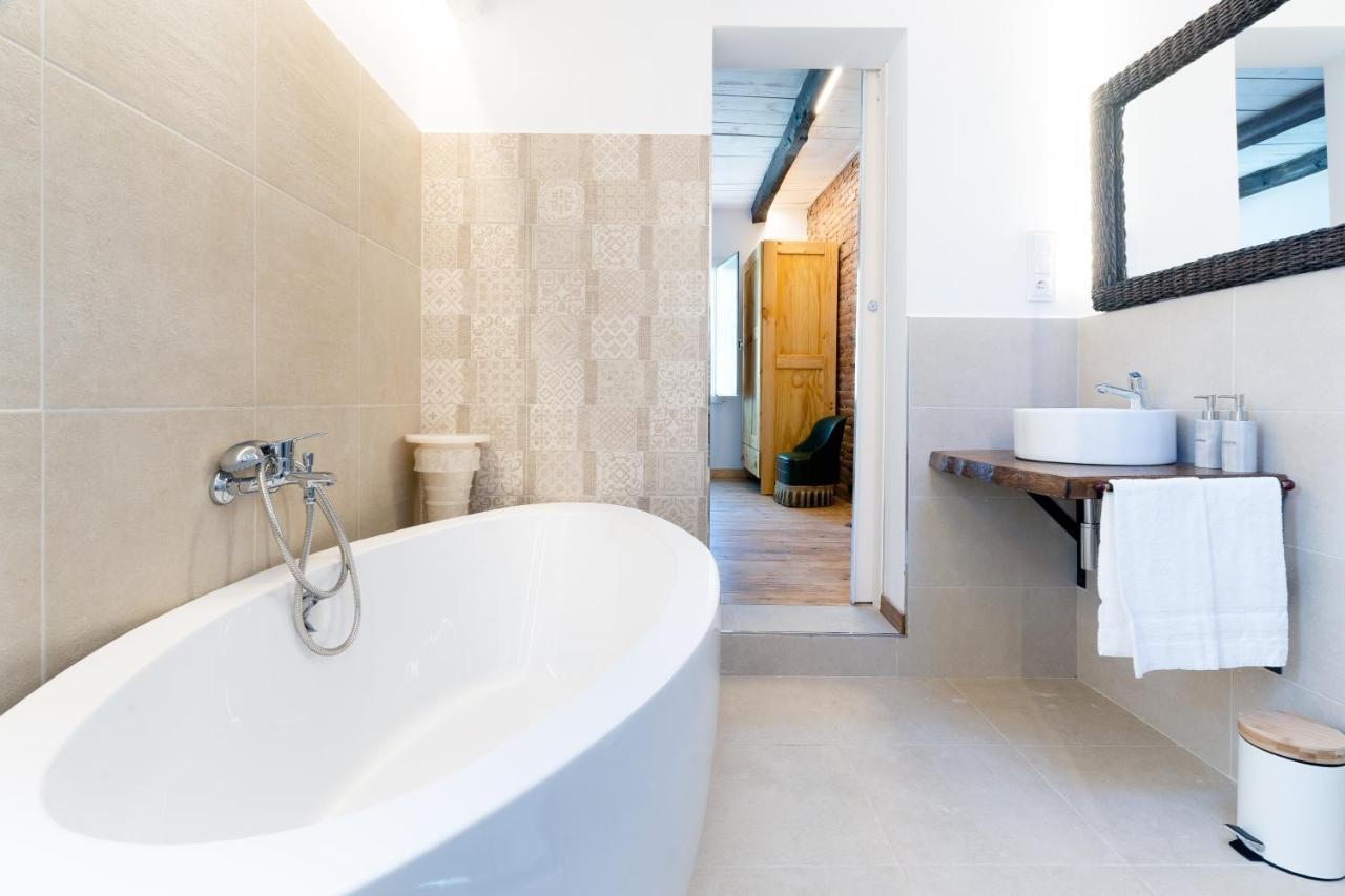Vut Domus Aurea Apartment Асторга Екстериор снимка